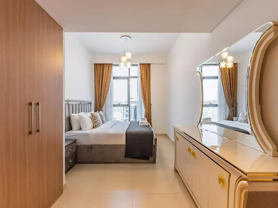 Luxury Meydan Escape Condo With City Views Dubai