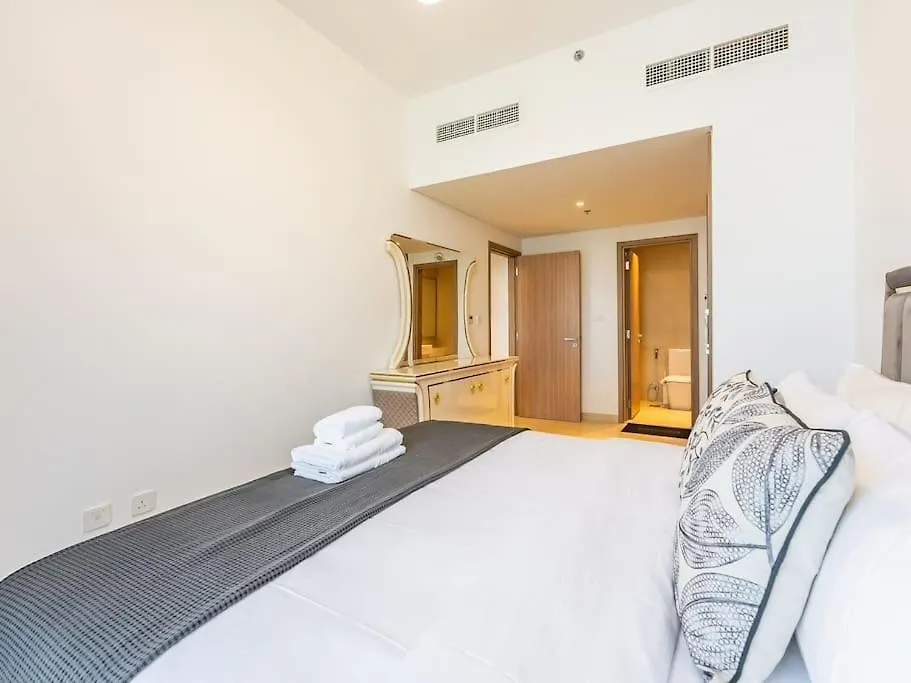 Luxury Meydan Escape Condo With City Views Dubai Apartment