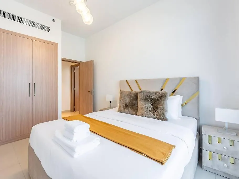 Luxury Meydan Escape Condo With City Views Dubai United Arab Emirates